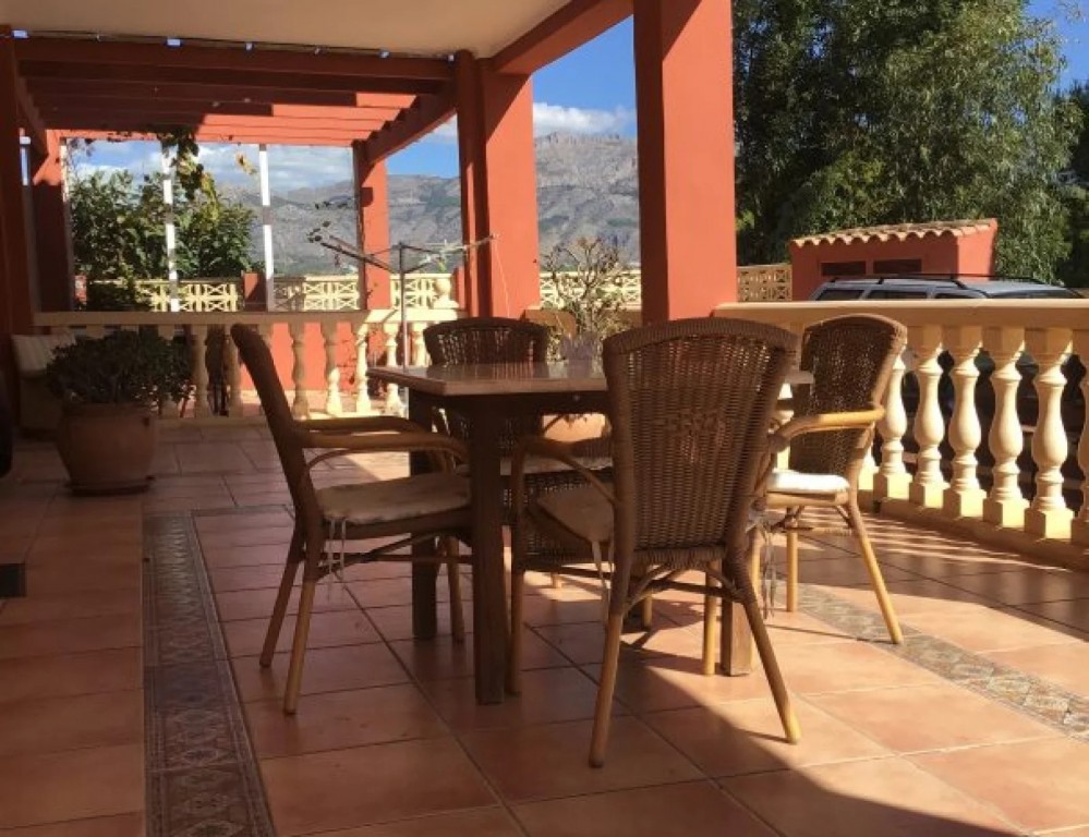 Terrace in villa for sale in Alfas del Pi