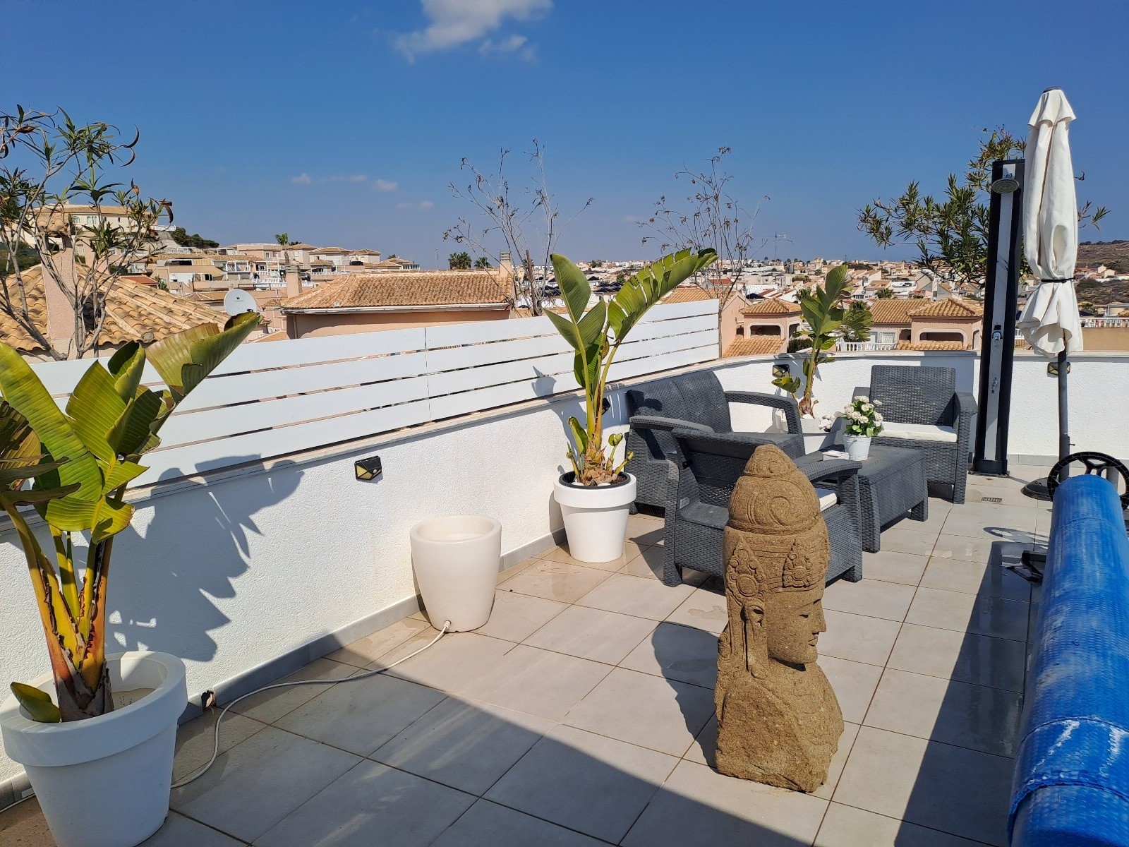 Living room in villa for sale in Rojales