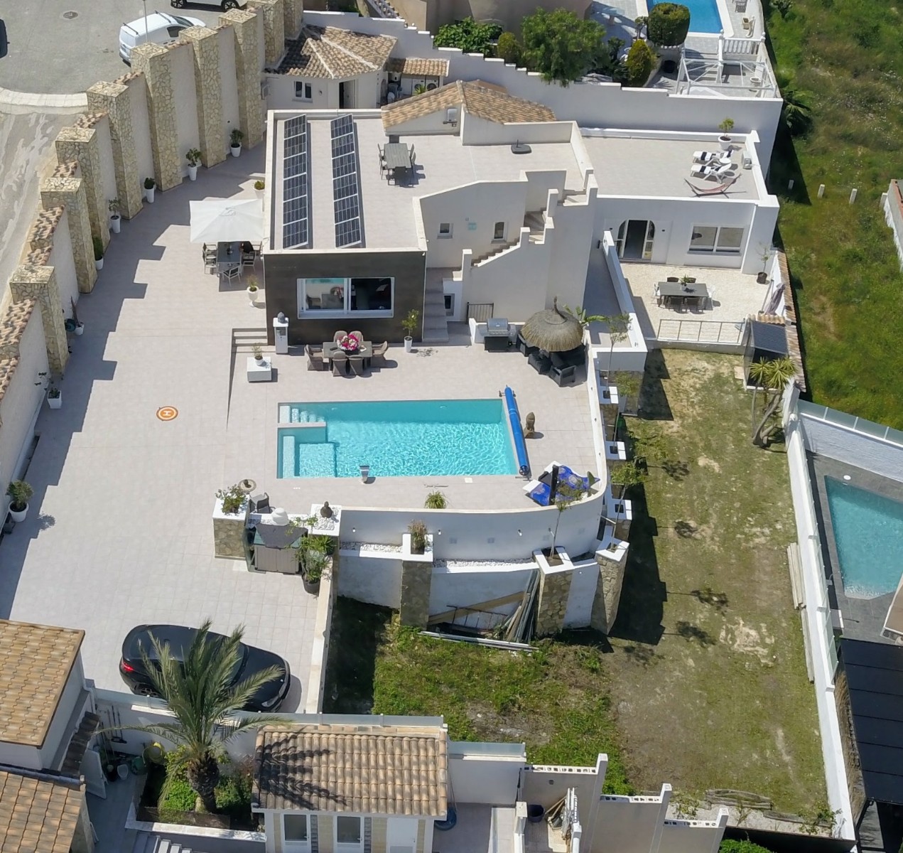 Garden in villa for sale in Rojales