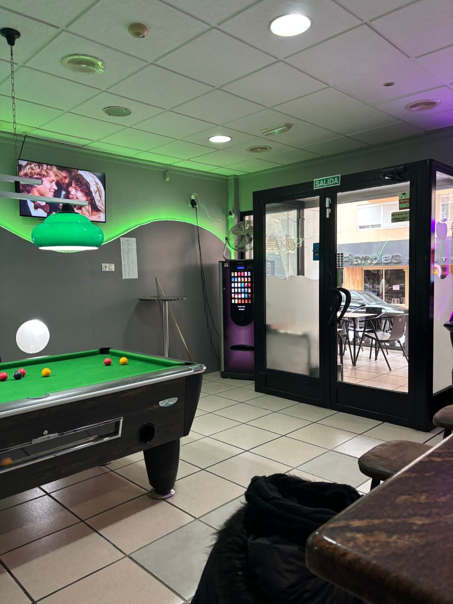 Working bar/cafeteria in the centre of Calpe with valid licence