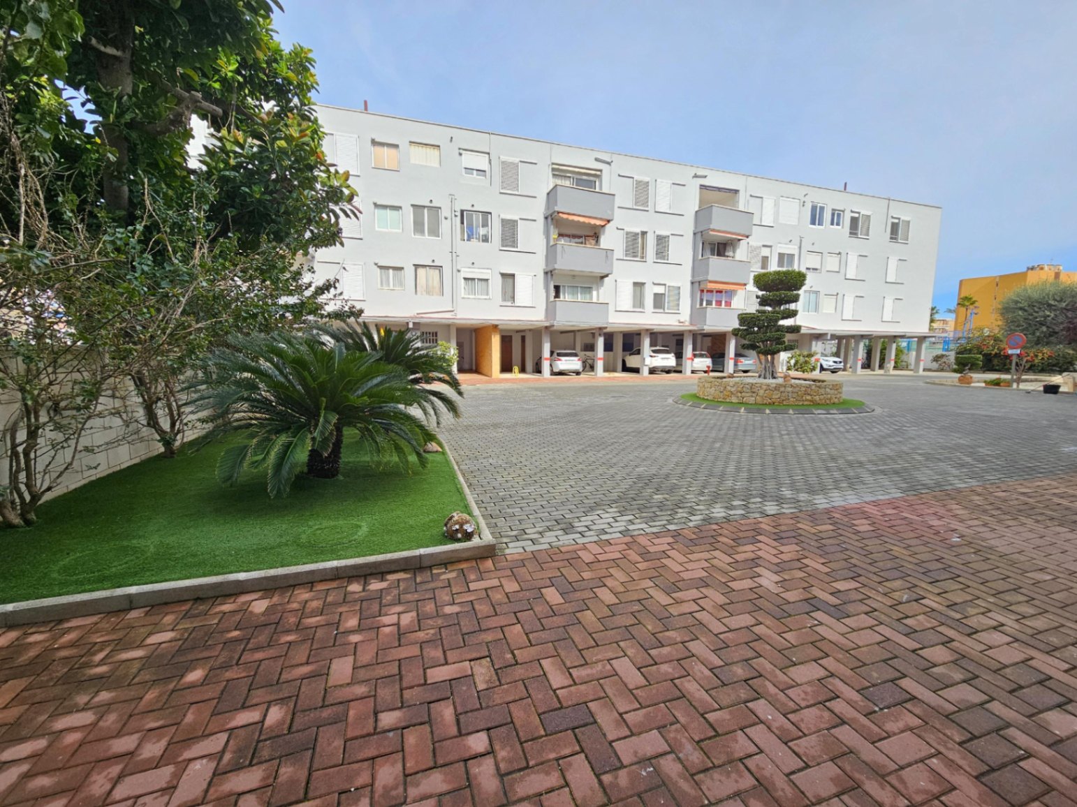 Garden in apartment for sale in javea