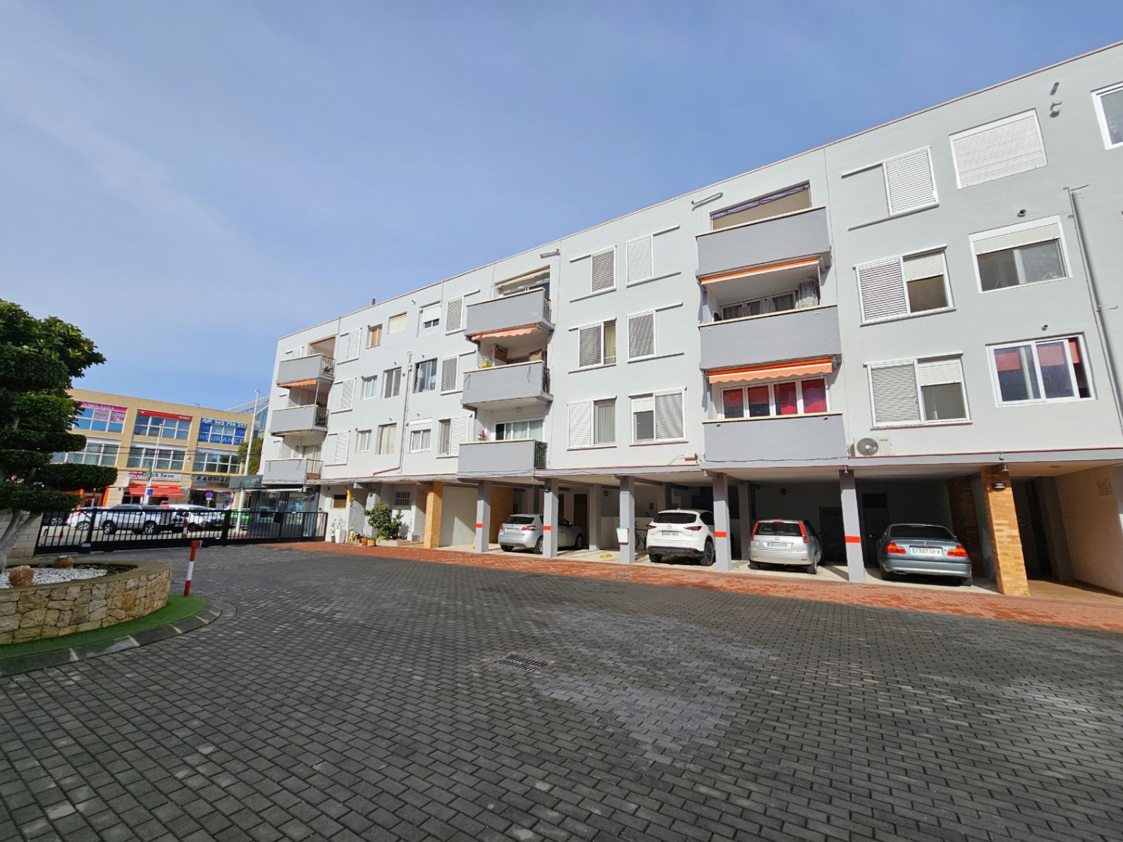 Bedroom in apartment for sale in javea