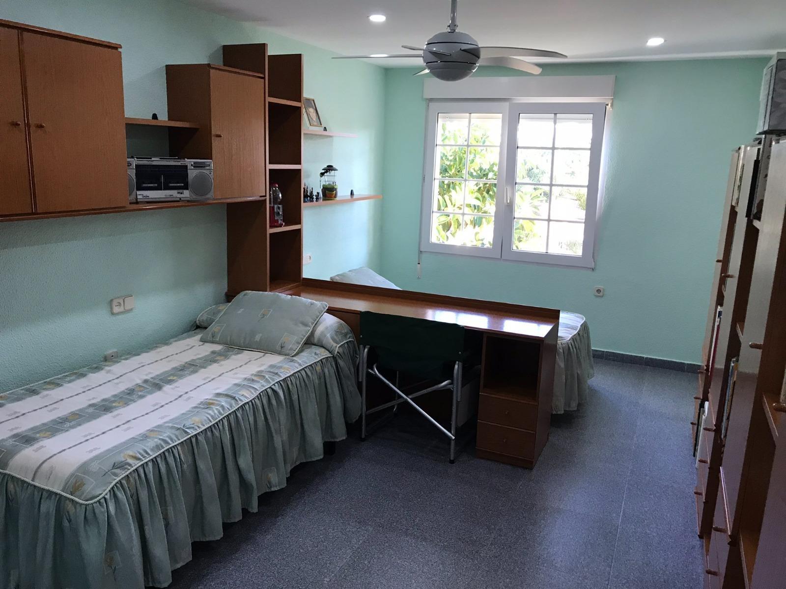 Master bedroom in villa for sale in Orihuela Costa