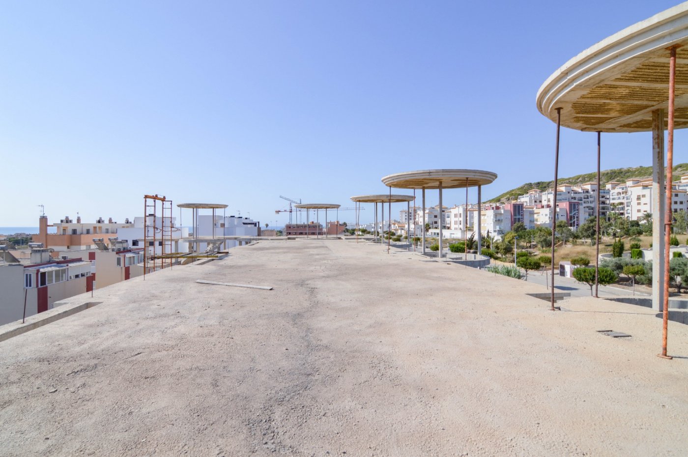 Master bedroom in land for sale in Guardamar del Segura