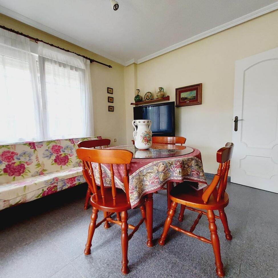 Master bedroom in villa for sale in Orihuela Costa