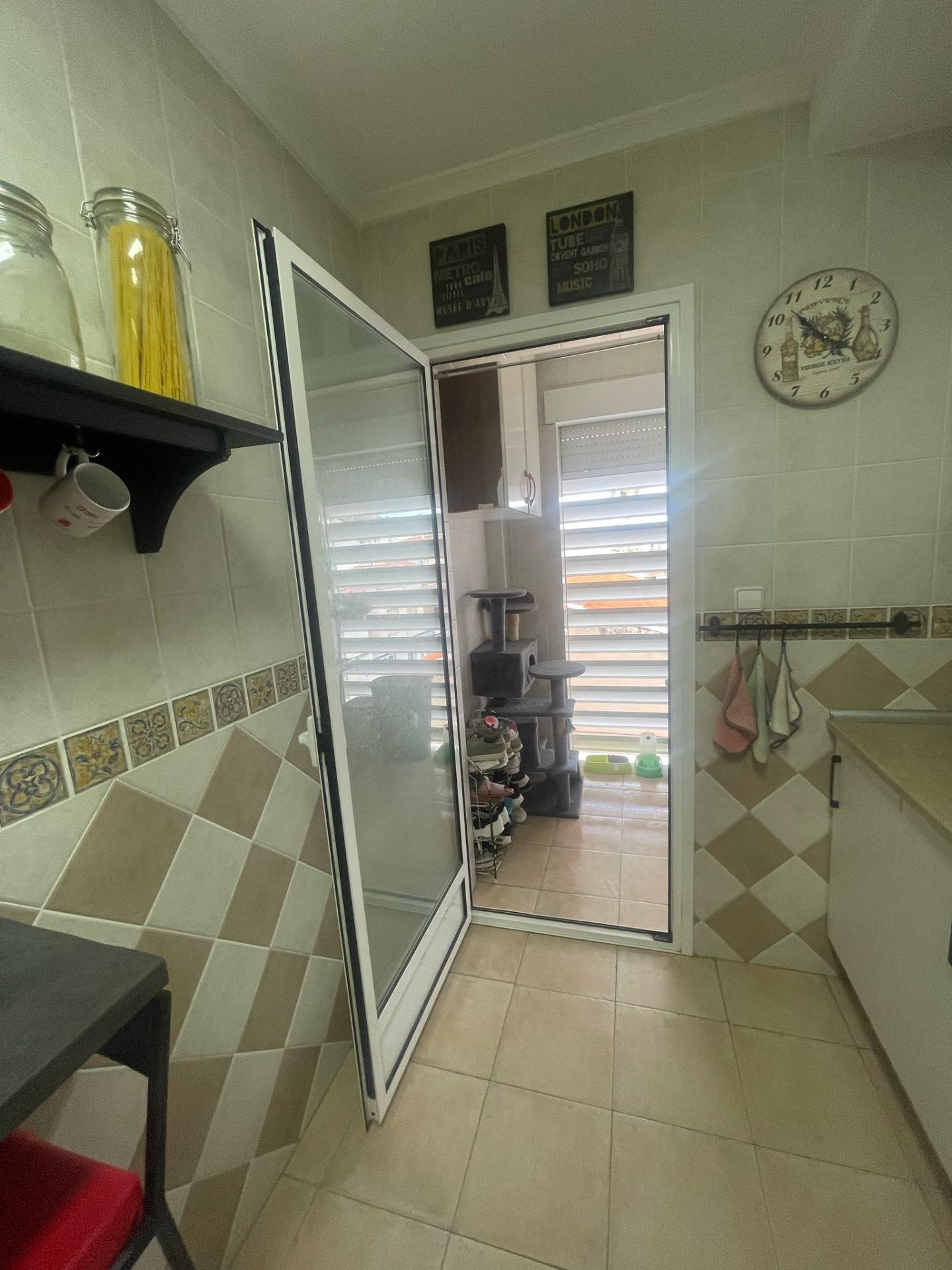 Pool area in apartment for sale in Beniel