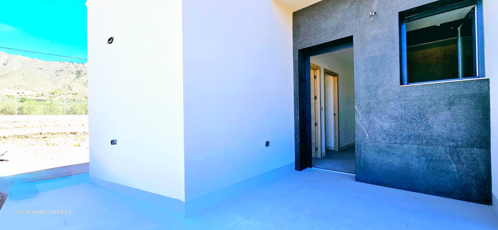 Master bedroom in villa for sale in Macisvenda