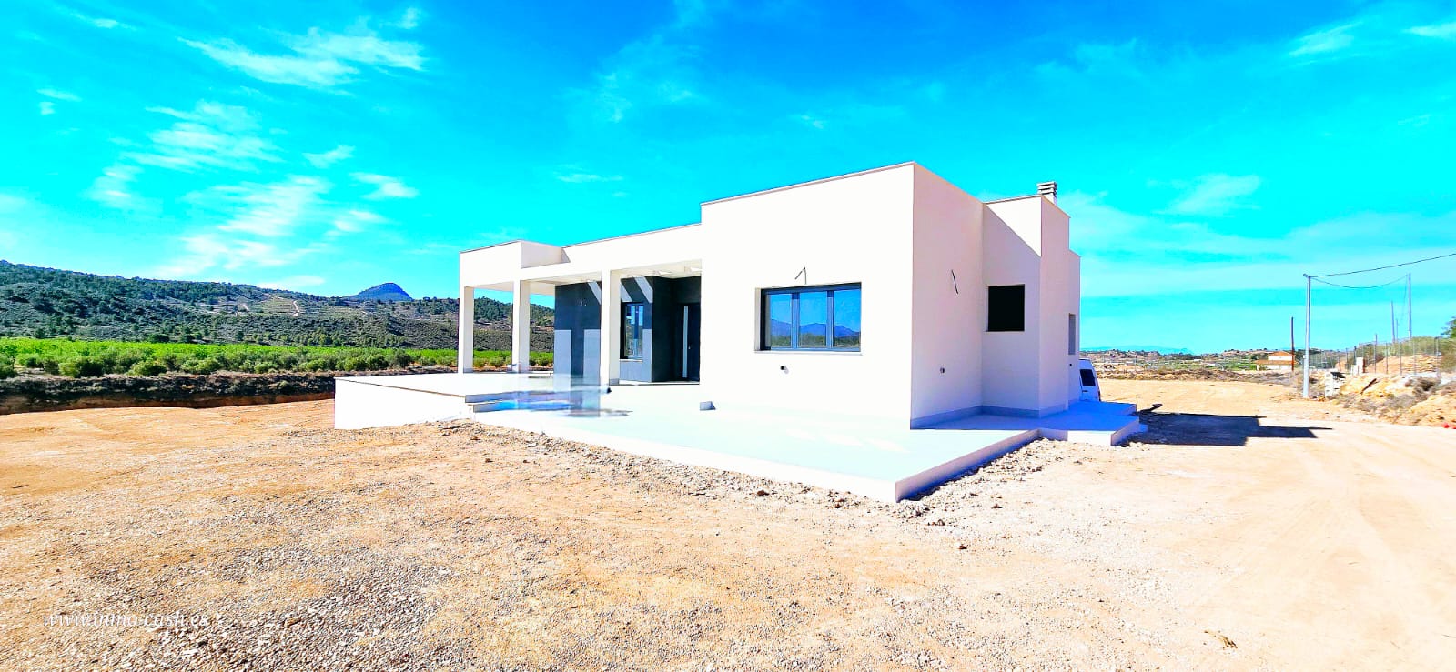 Dining area in villa for sale in Macisvenda