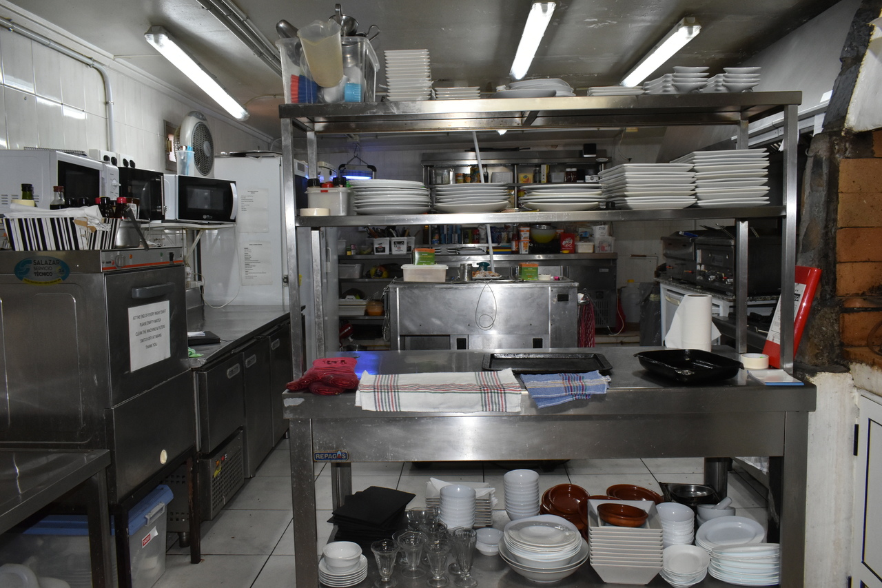 Kitchen in commercial for sale in Ciudad Quesada
