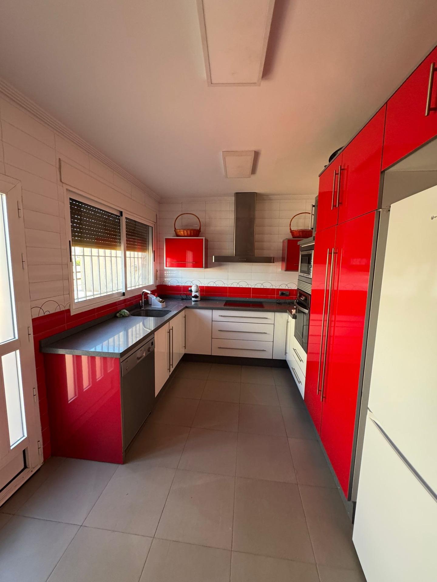 Terrace in villa for sale in Torrevieja