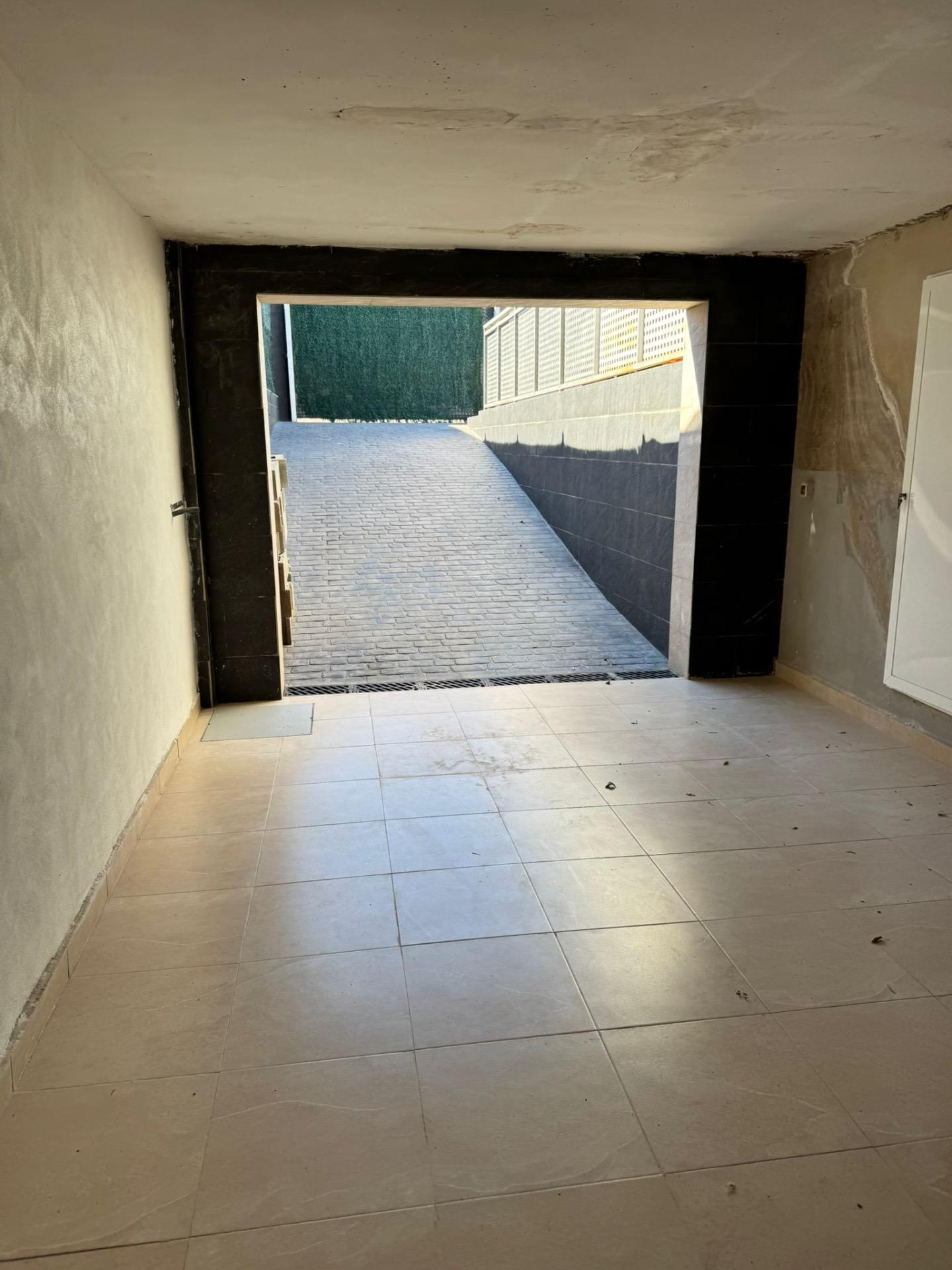 Dining area in villa for sale in Torrevieja