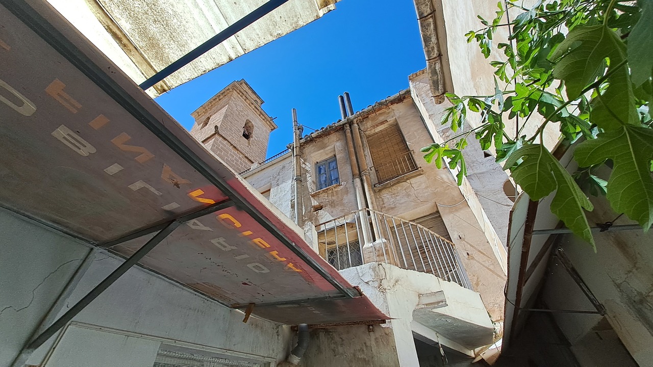 Pool area in commercial for sale in Orihuela