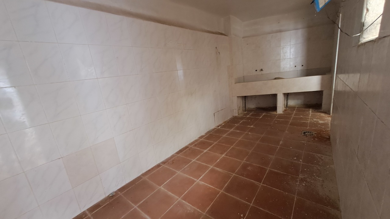 Bedroom in commercial for sale in Orihuela