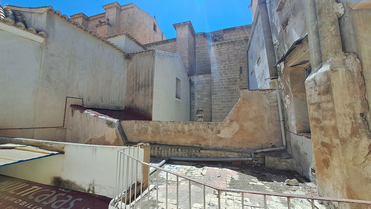 Master bedroom in apartment for sale in Orihuela