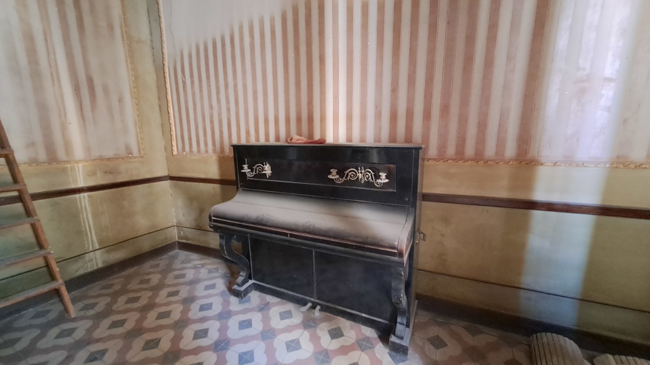 Bedroom in apartment for sale in Orihuela