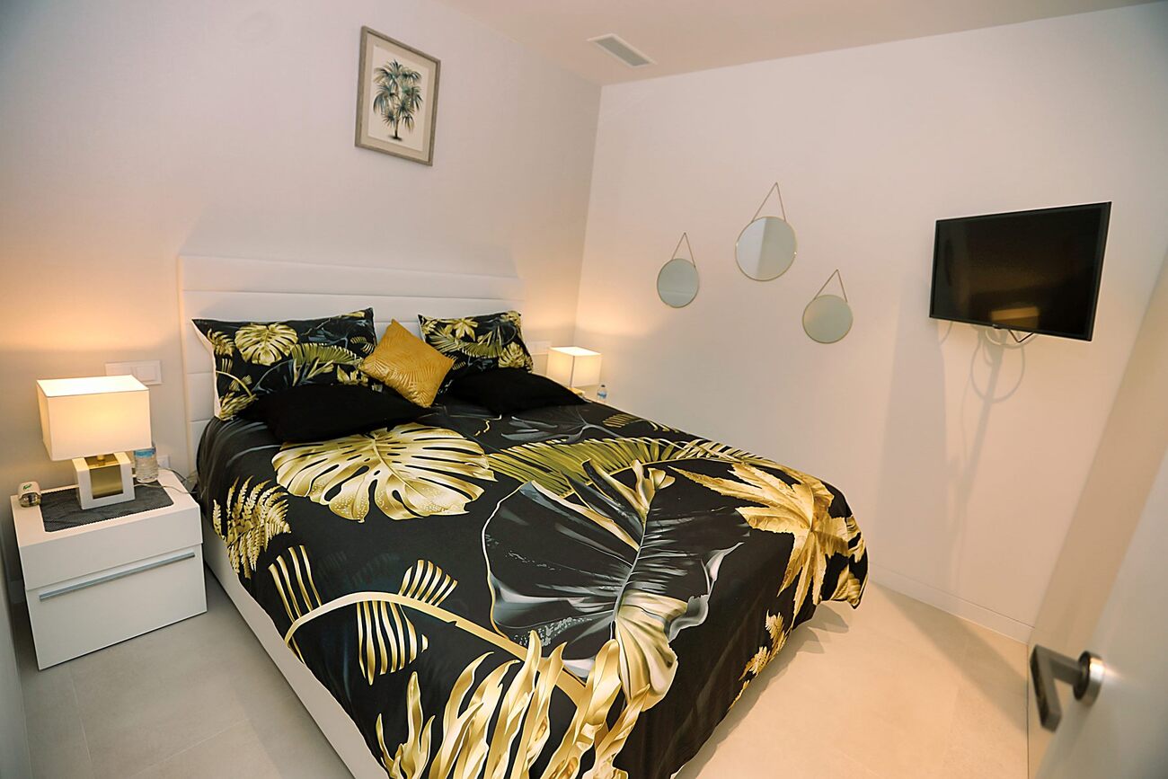 Garden in villa for sale in Orihuela