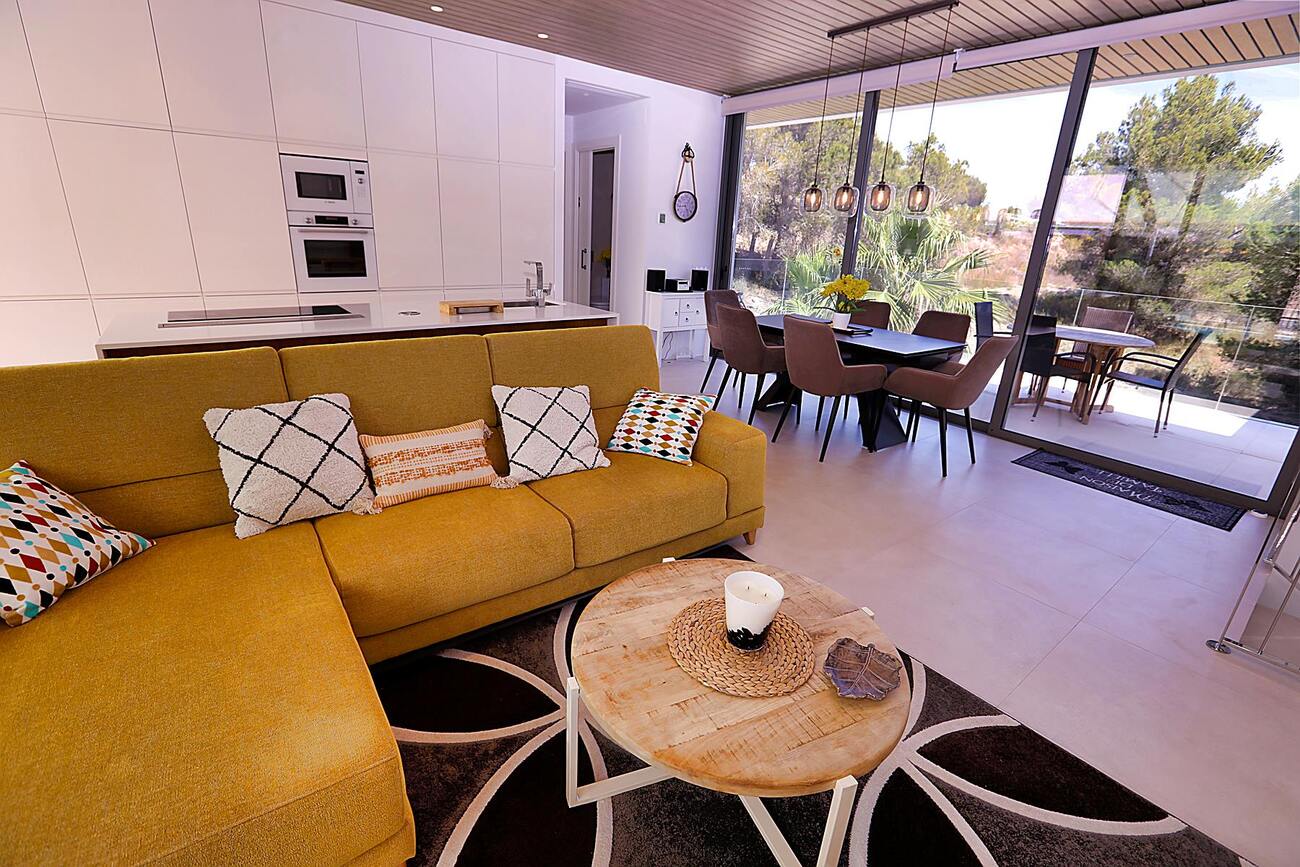 Garden in villa for sale in Orihuela