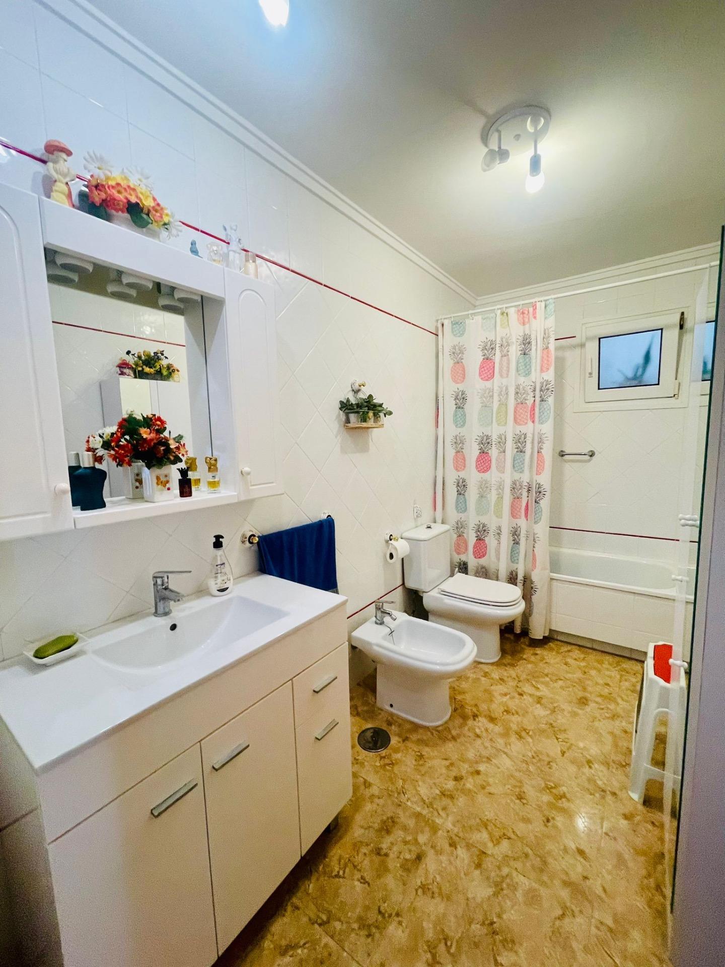 Bathroom in apartment for sale in Torrevieja