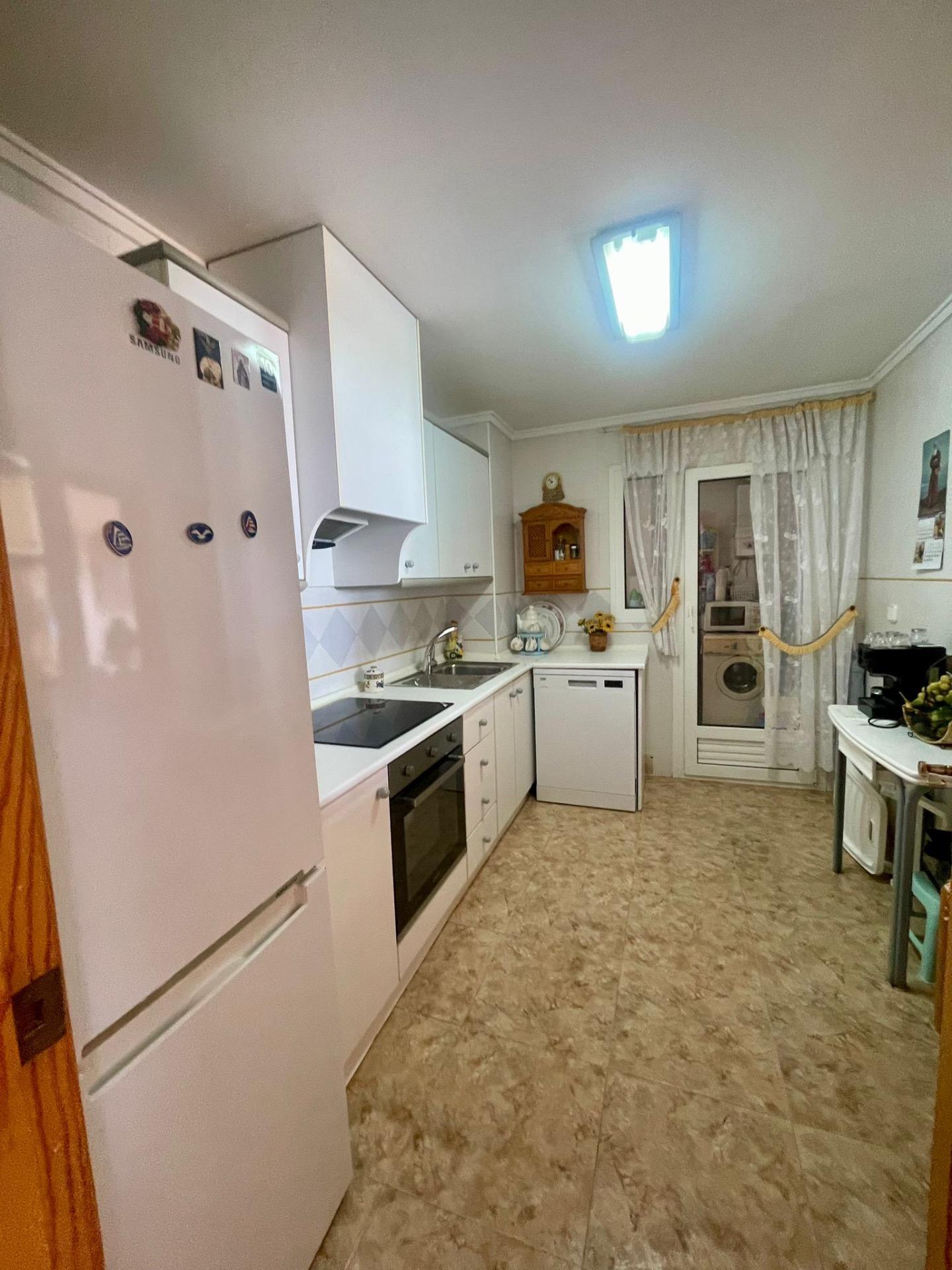 Bedroom in apartment for sale in Torrevieja