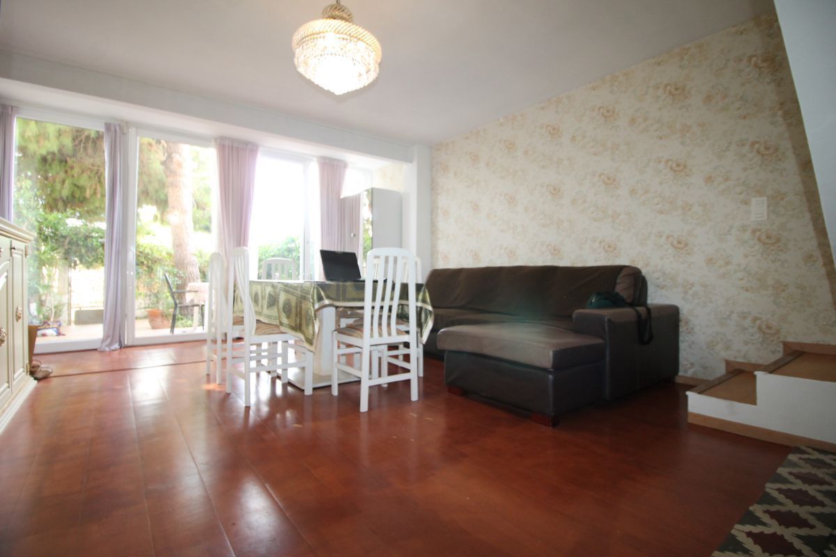 Dining area in duplex for sale in La Zenia