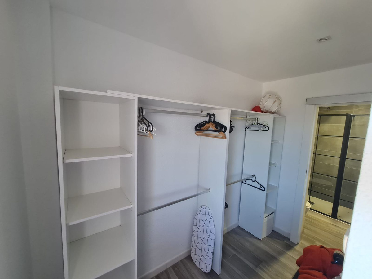 Master bedroom in apartment for sale in La Manga