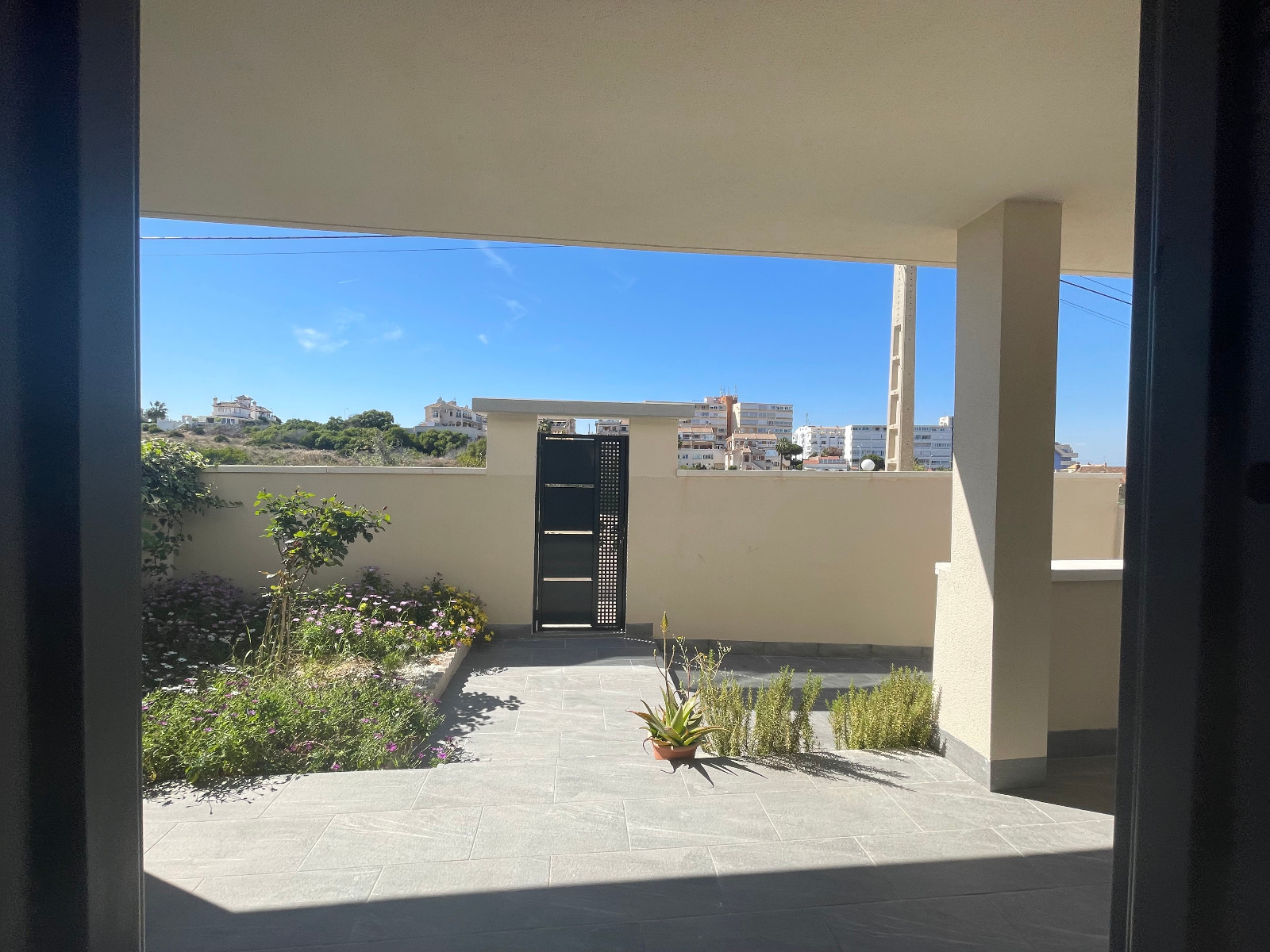 Dining area in villa for sale in La Mata