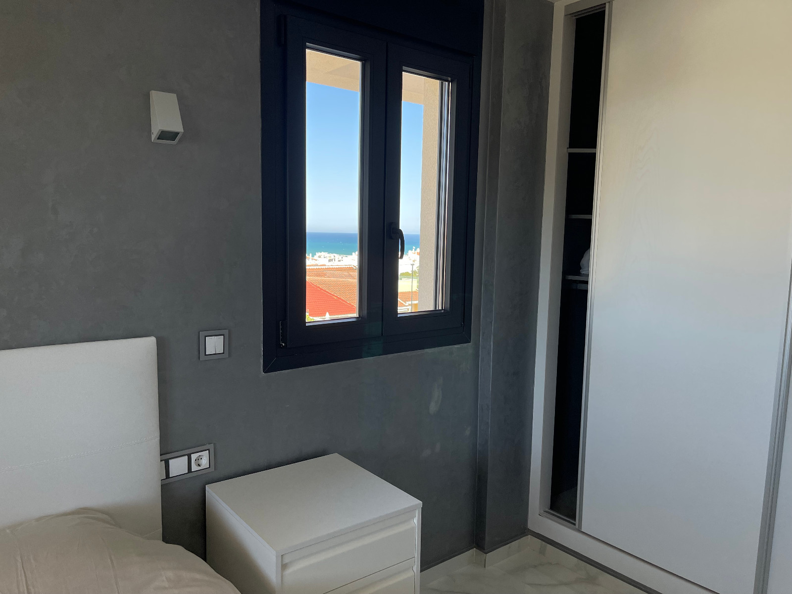 Bedroom in villa for sale in La Mata