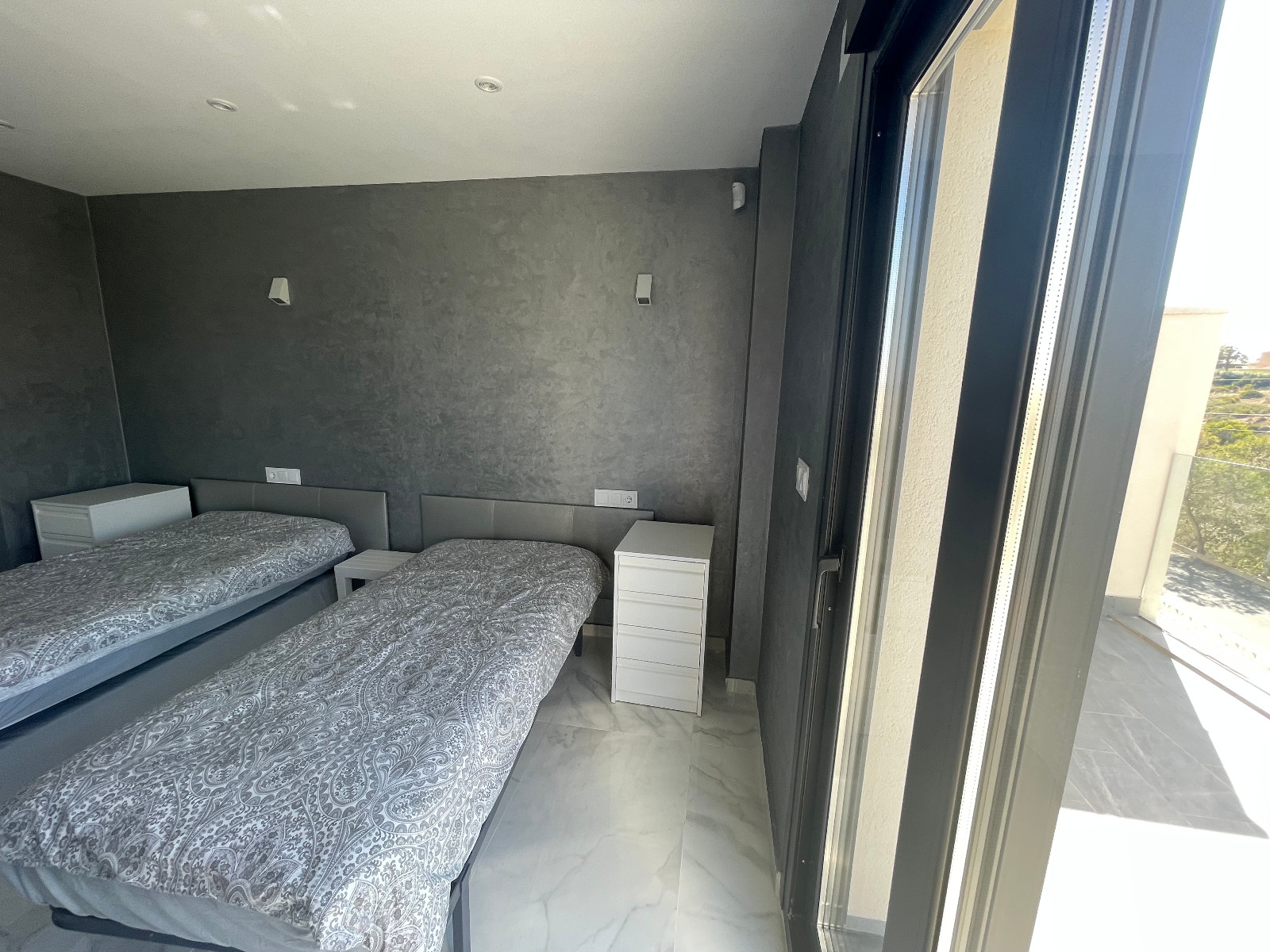 Garden in villa for sale in La Mata
