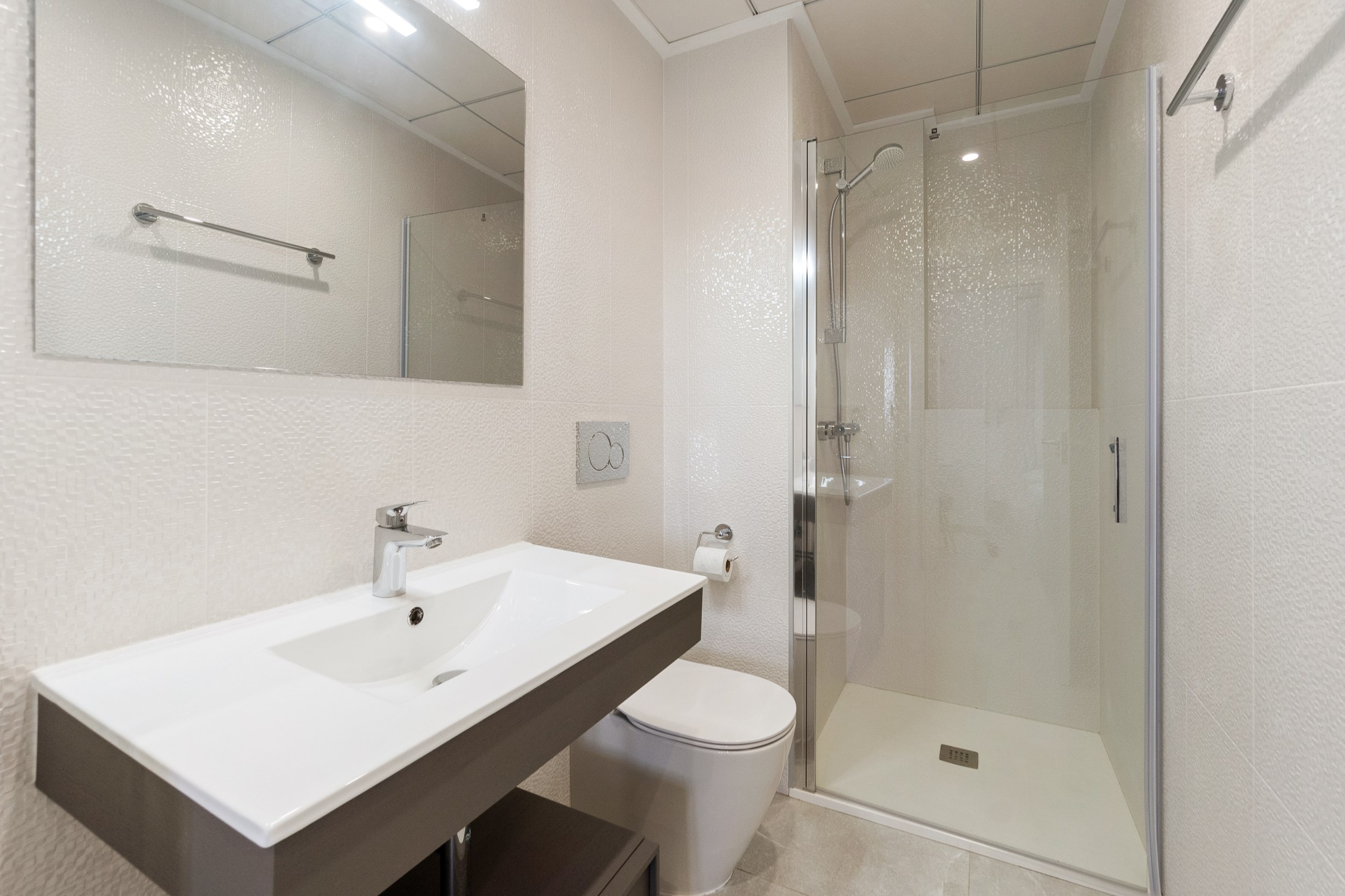 Bathroom in apartment for sale in Orihuela