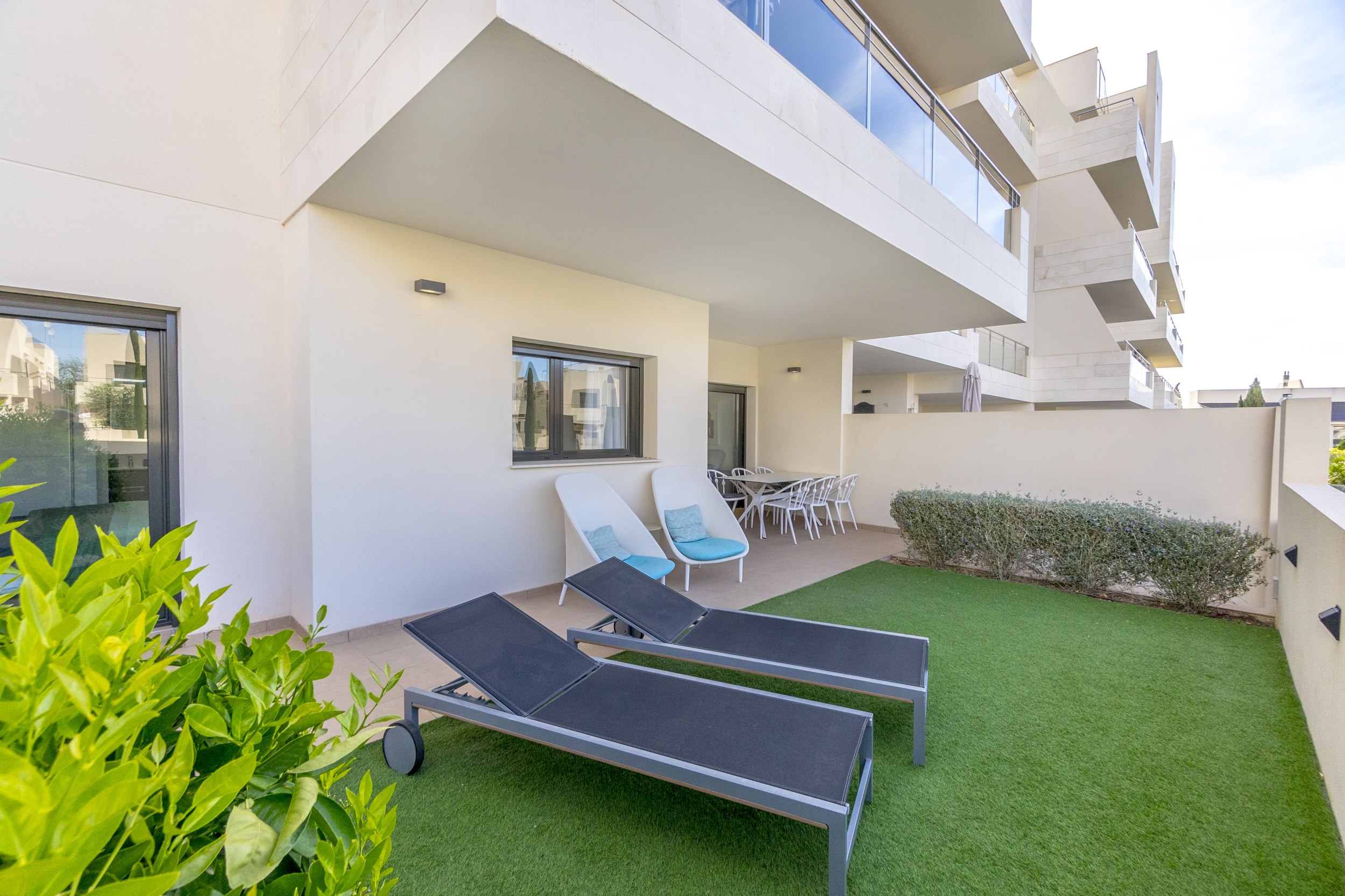 Pool area in apartment for sale in Orihuela