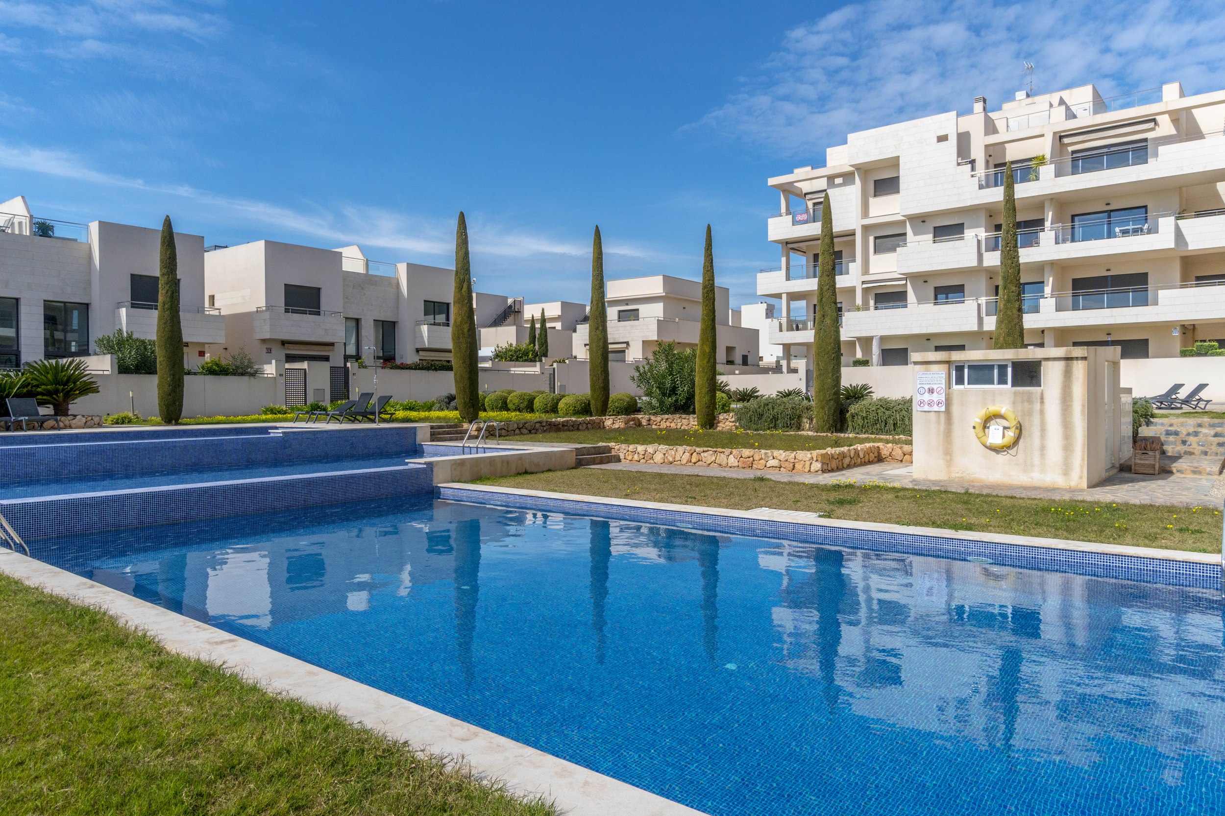 Modern apartment in Jardines de Montesolana, Orihuela Costa