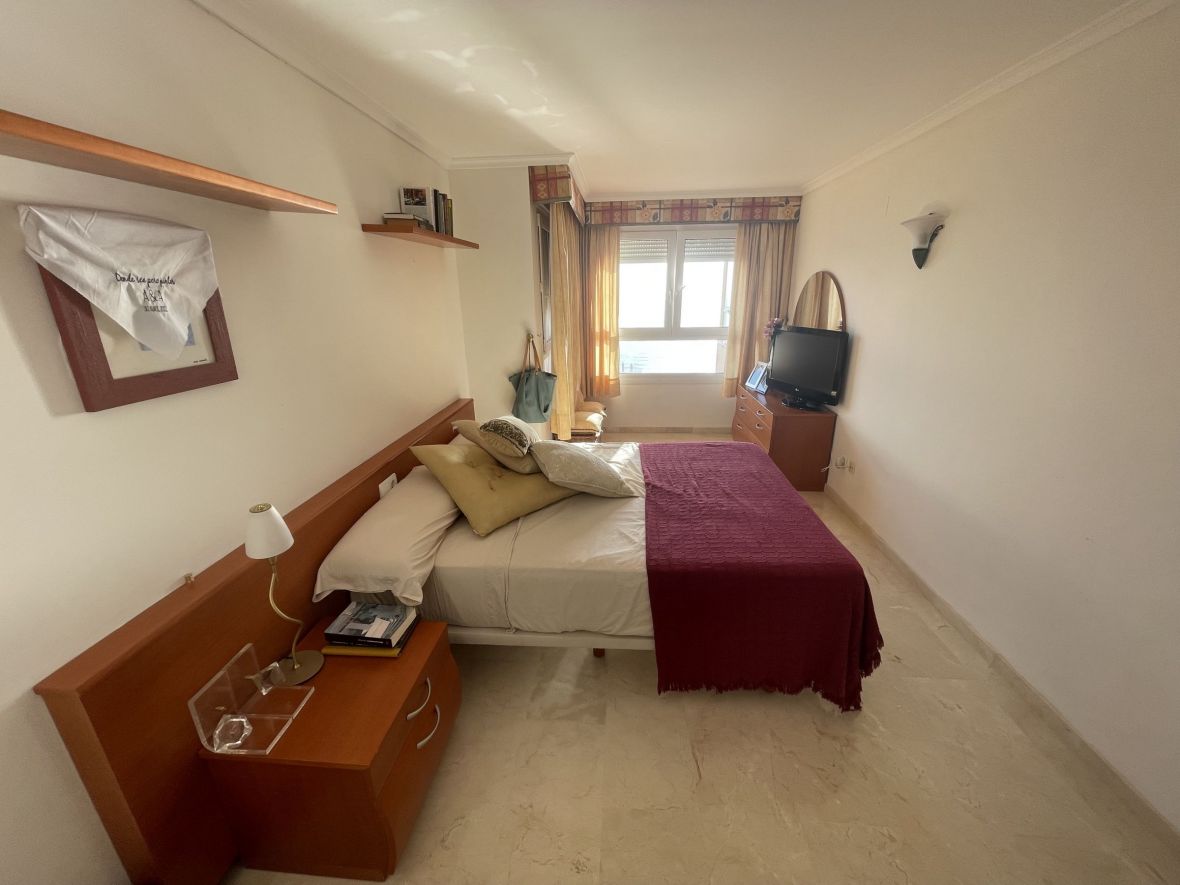 Dining area in duplex for sale in El Campello