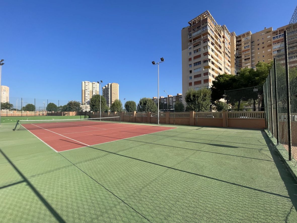 Bedroom in duplex for sale in El Campello
