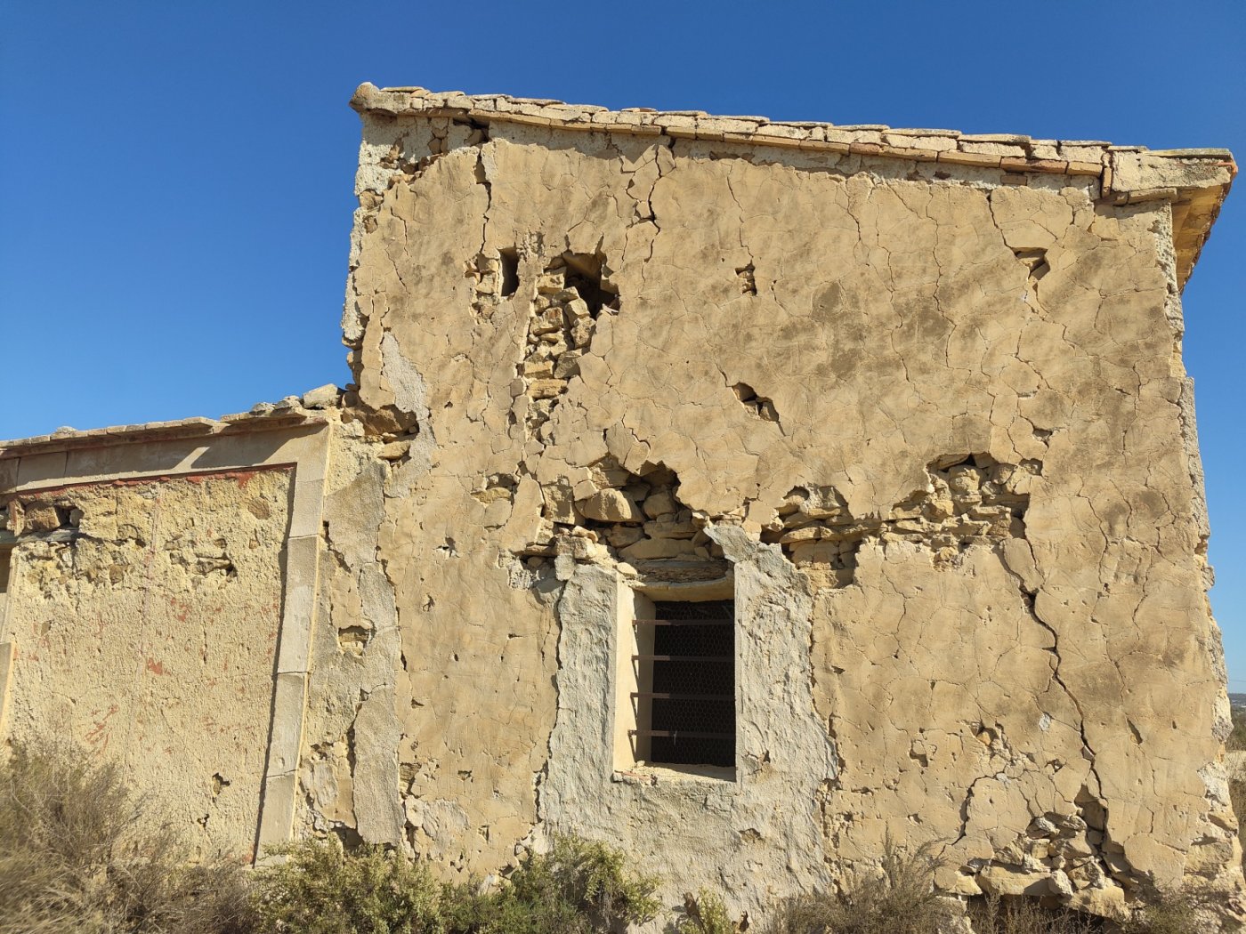 Exclusive Rustic Estate in Torremendo: An Oasis of Opportunities This impressive 298,000 square mete