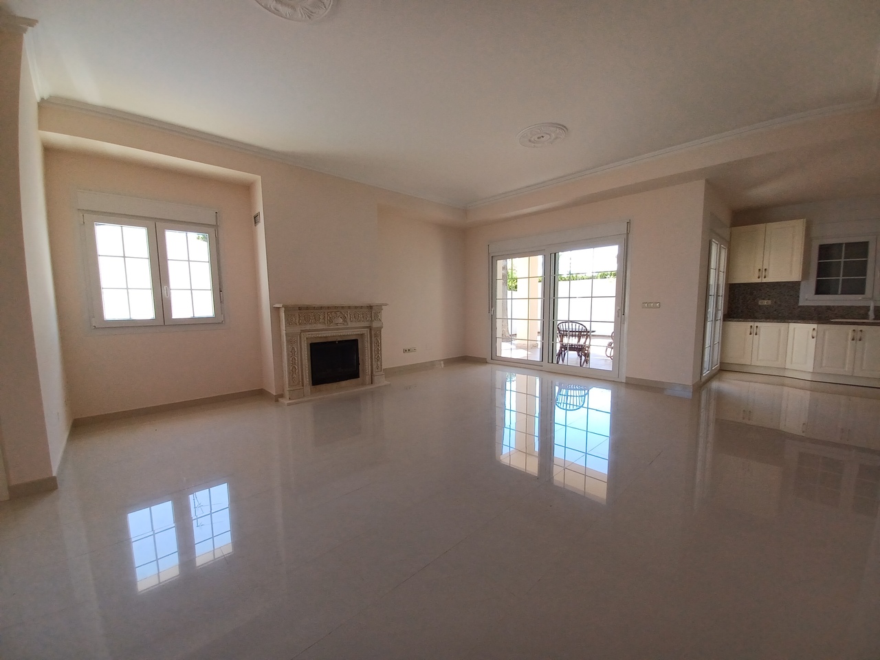 Terrace in villa for sale in Cabo Roig