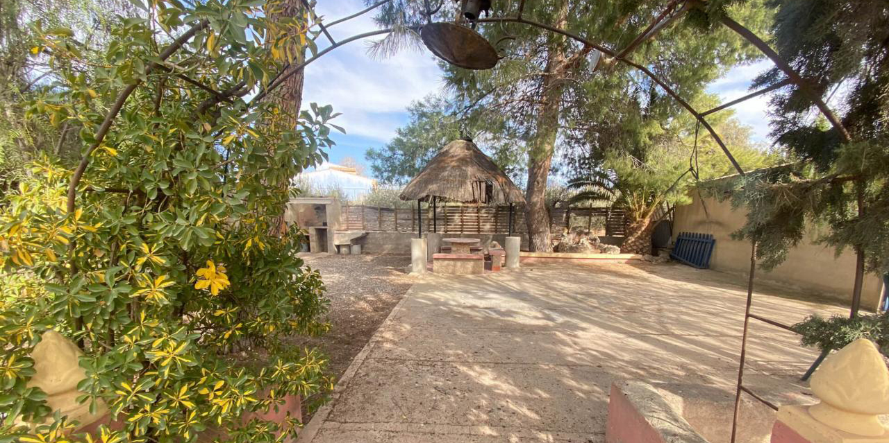 Living room in villa for sale in Jumilla