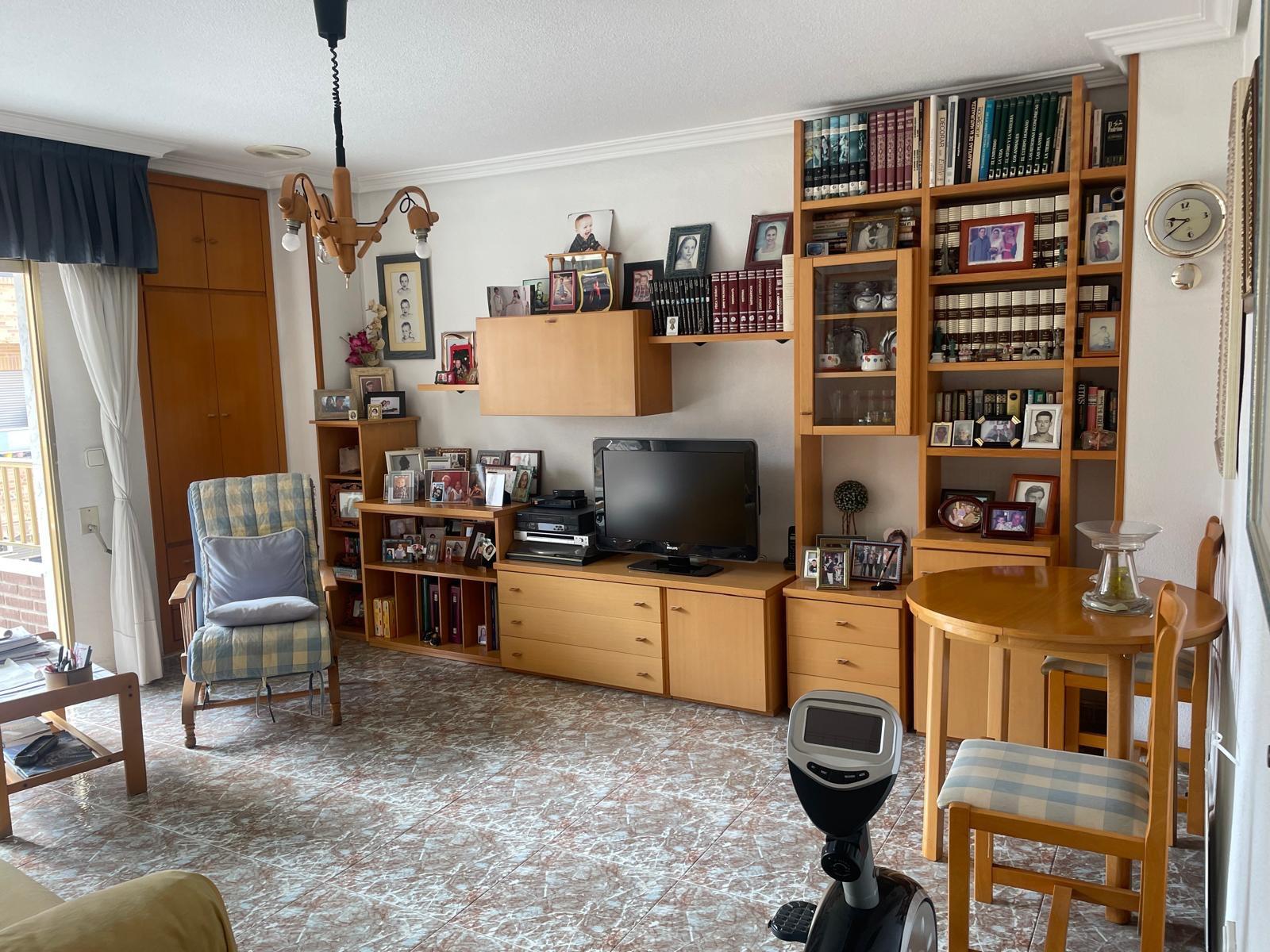 Bedroom in apartment for sale in Torrevieja