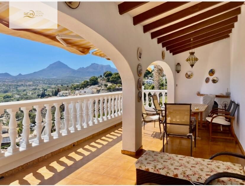 Dining area in terraced for sale in Altea