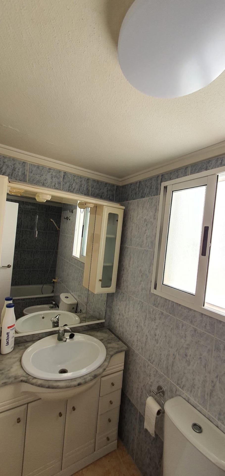 Bedrooms: 2, Bathrooms: 1, Penthouse in Torrevieja, Alicante, Spain