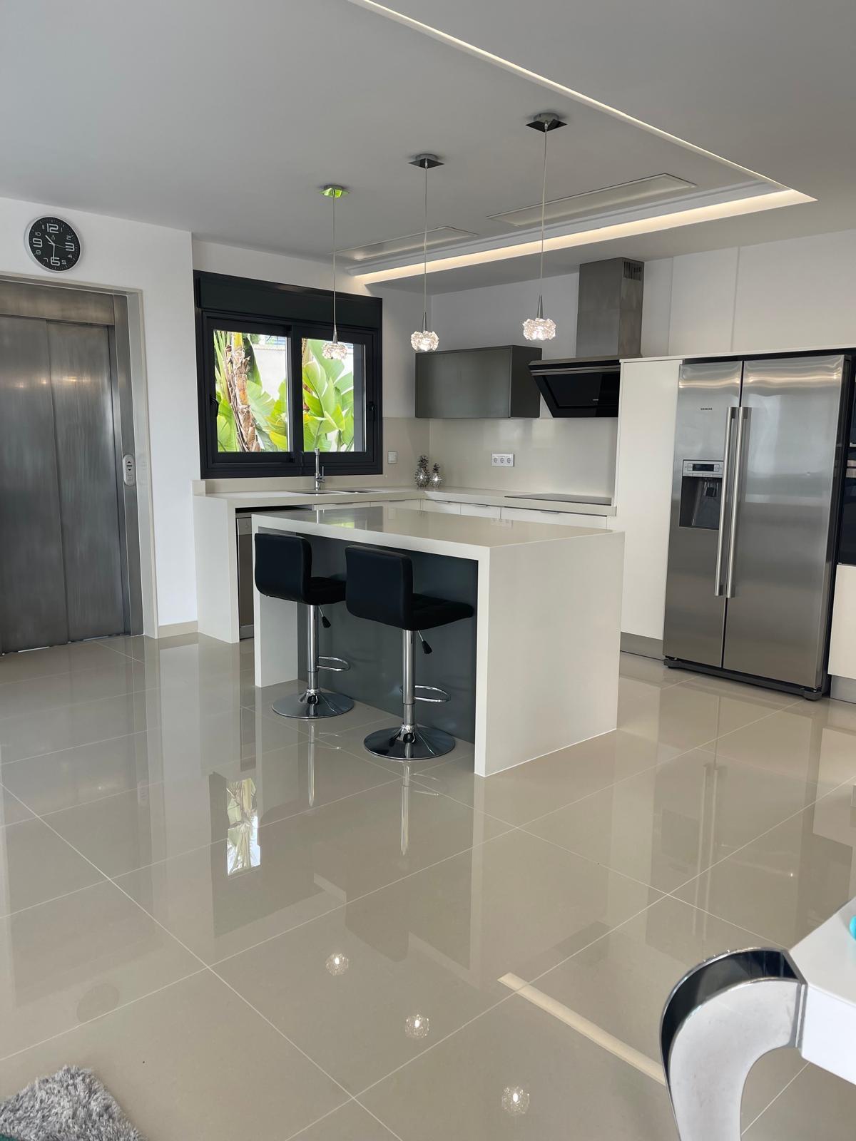 Living room in villa for sale in San Miguel de Salinas