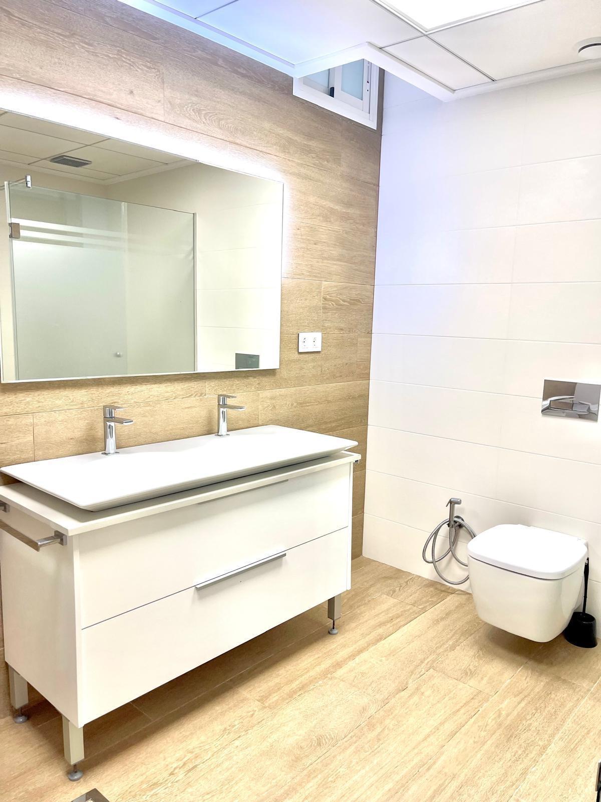 Master bedroom in villa for sale in San Miguel de Salinas