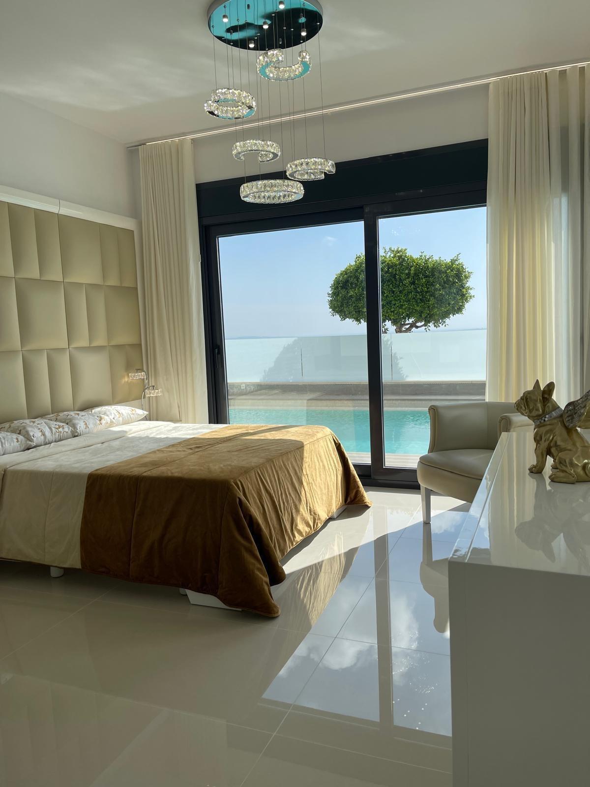 Bedroom in villa for sale in San Miguel de Salinas