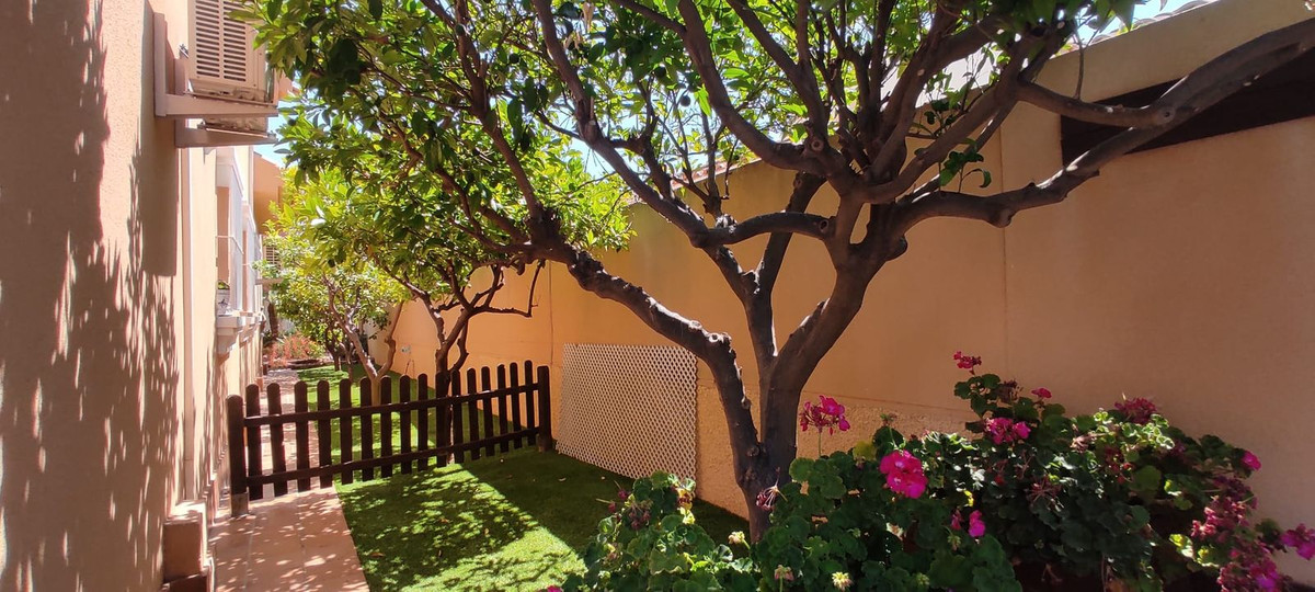 Dining area in villa for sale in San Javier