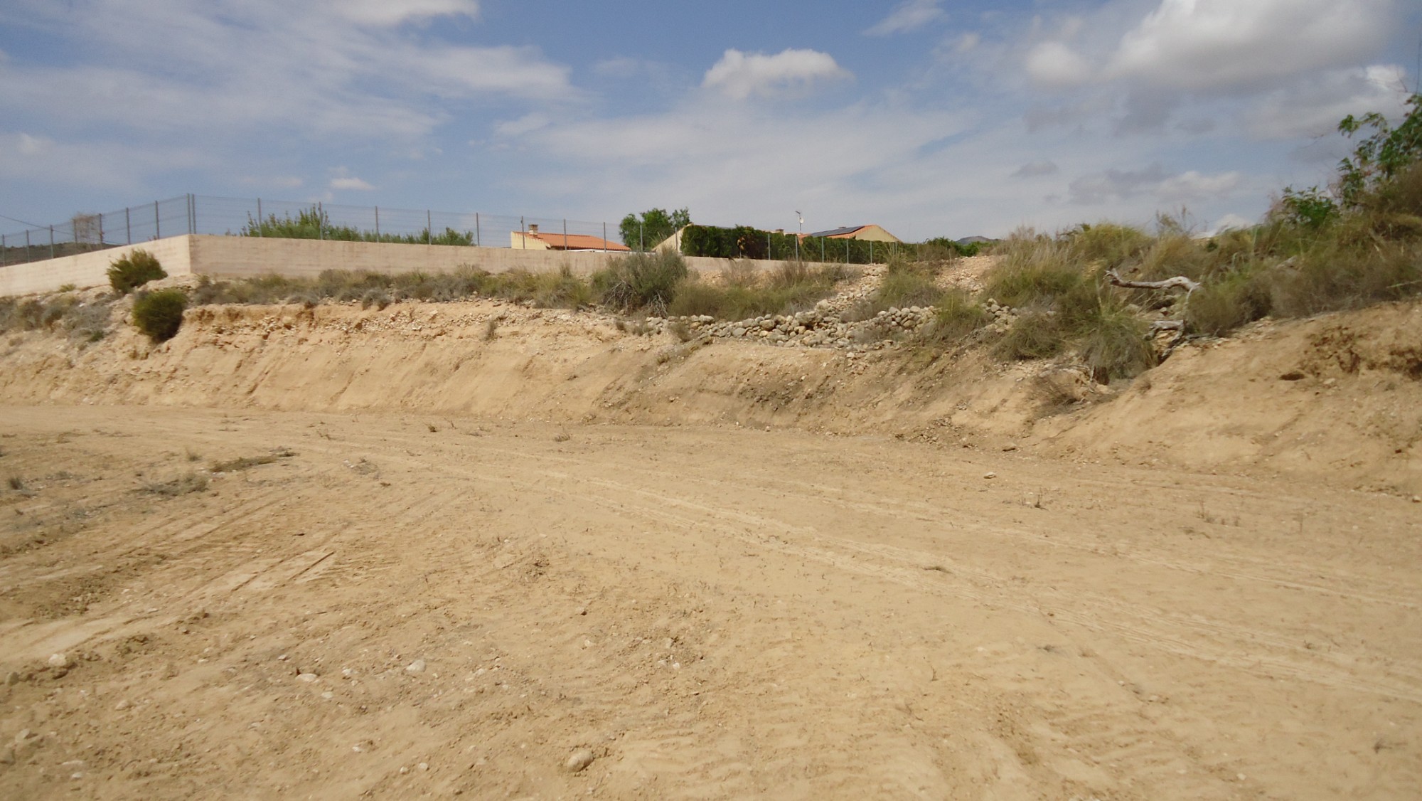 Bathroom in land for sale in Abanilla