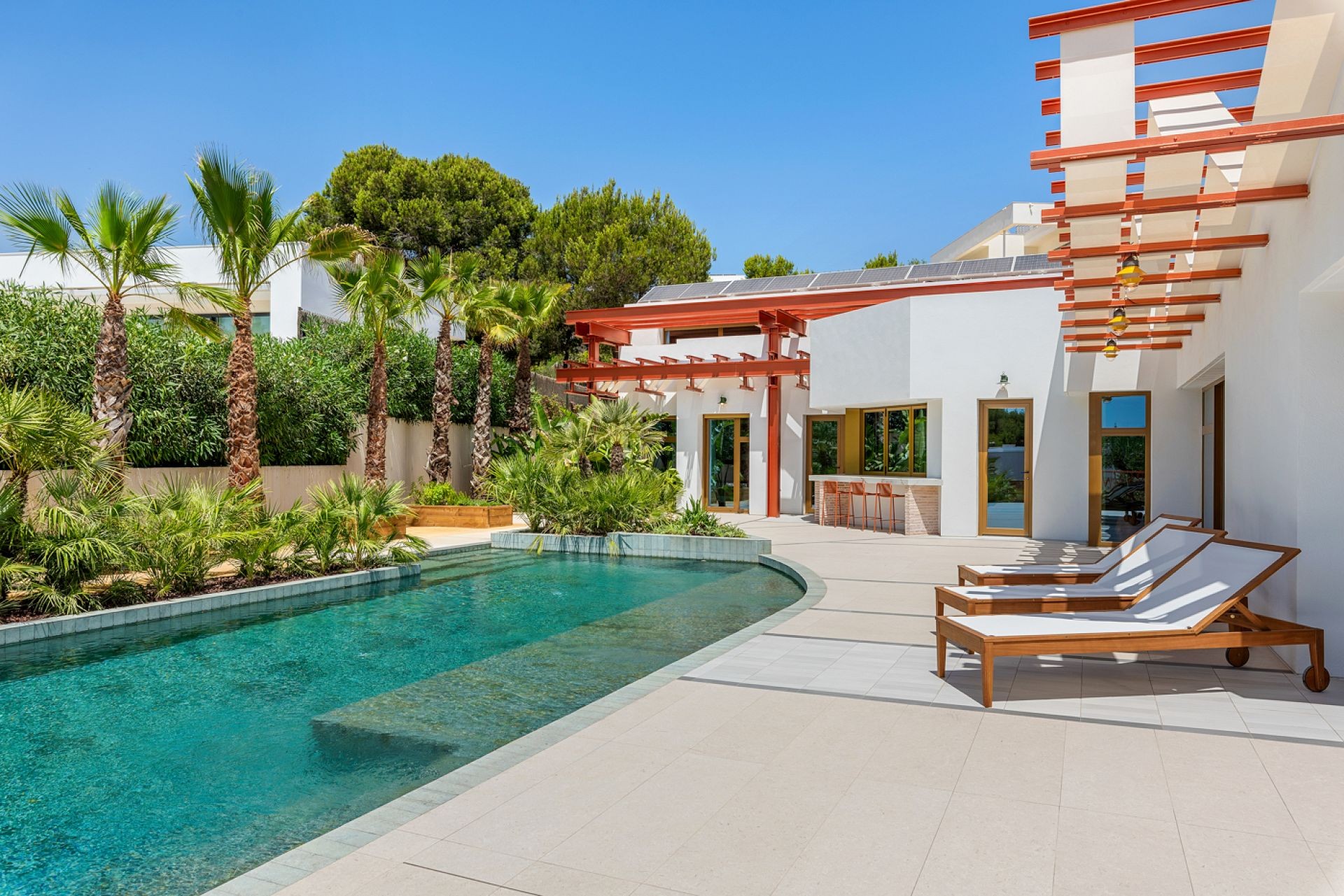 Bedroom in villa for sale in Orihuela Costa