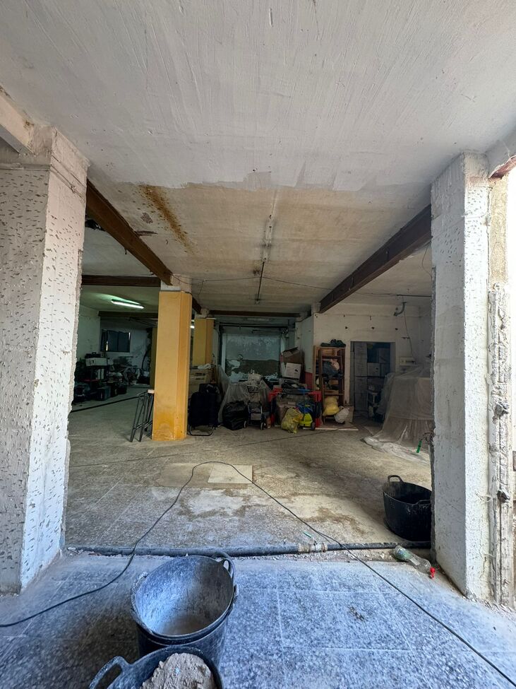 Price: €155,000Area: 210 m²Condition: Under full renovation, will be delivered open-plan with new fi