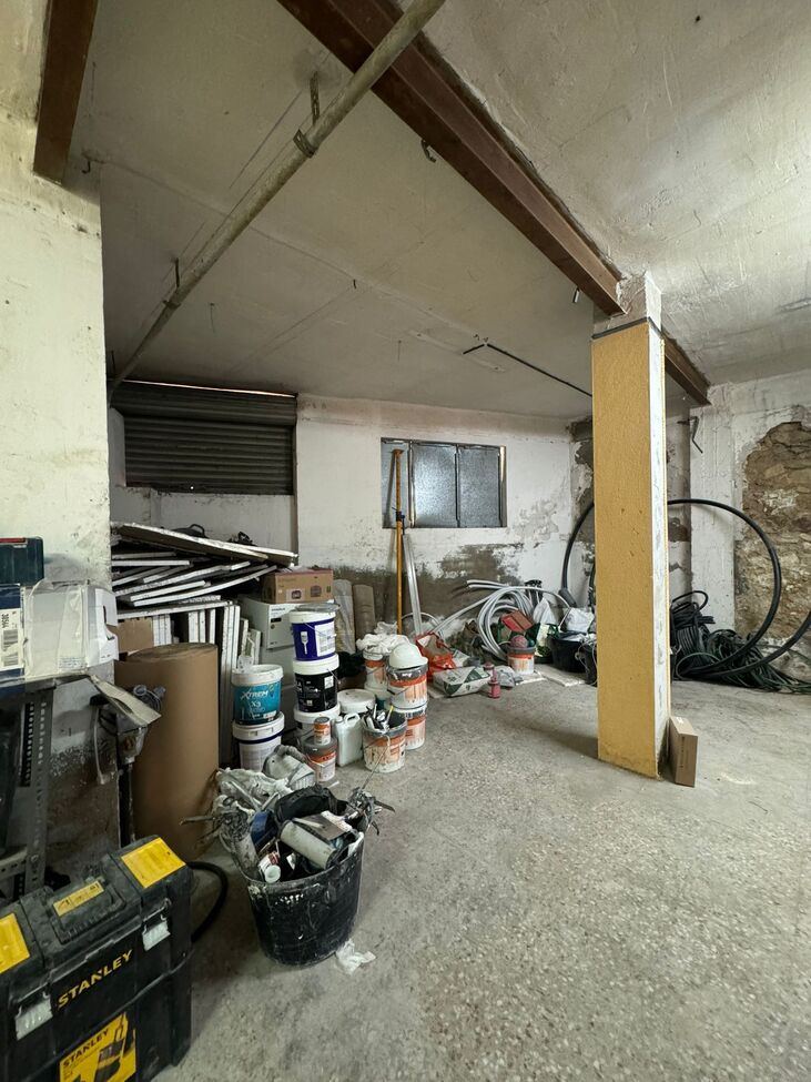 Dining area in commercial for sale in Alicante