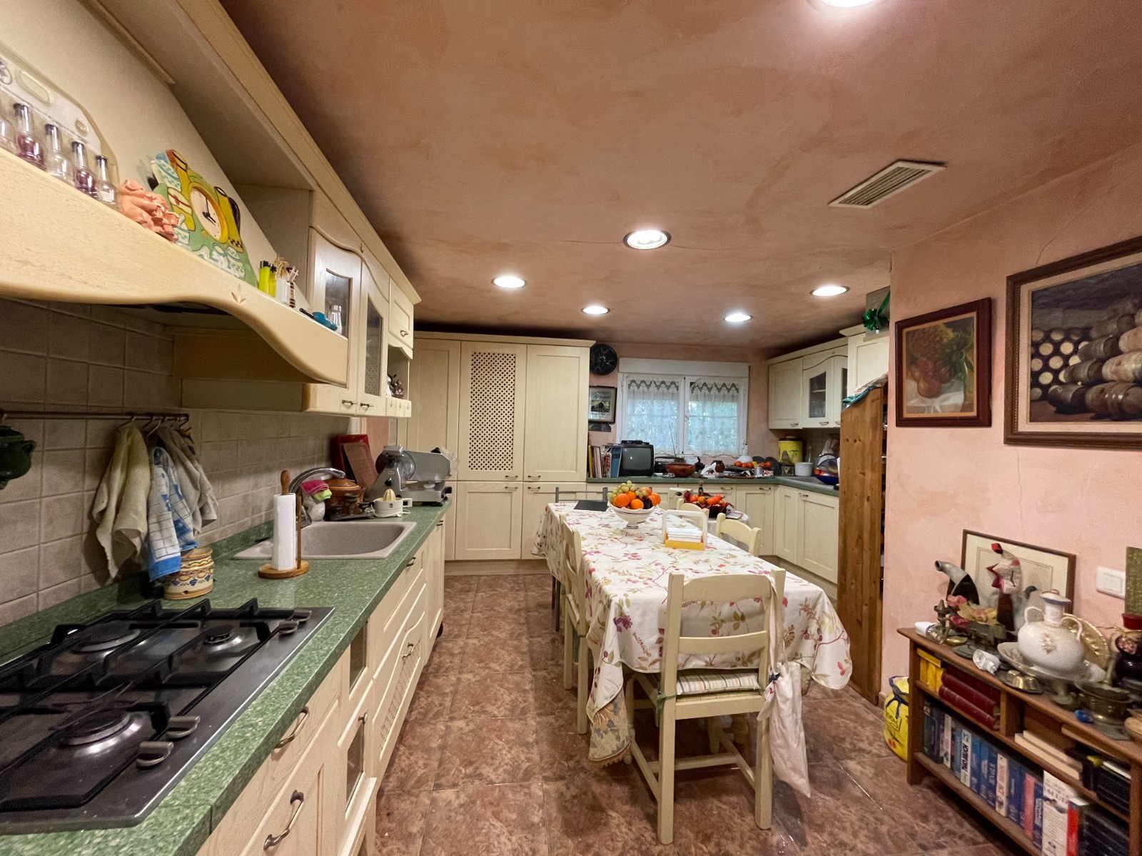 Bedroom in villa for sale in Orihuela Costa