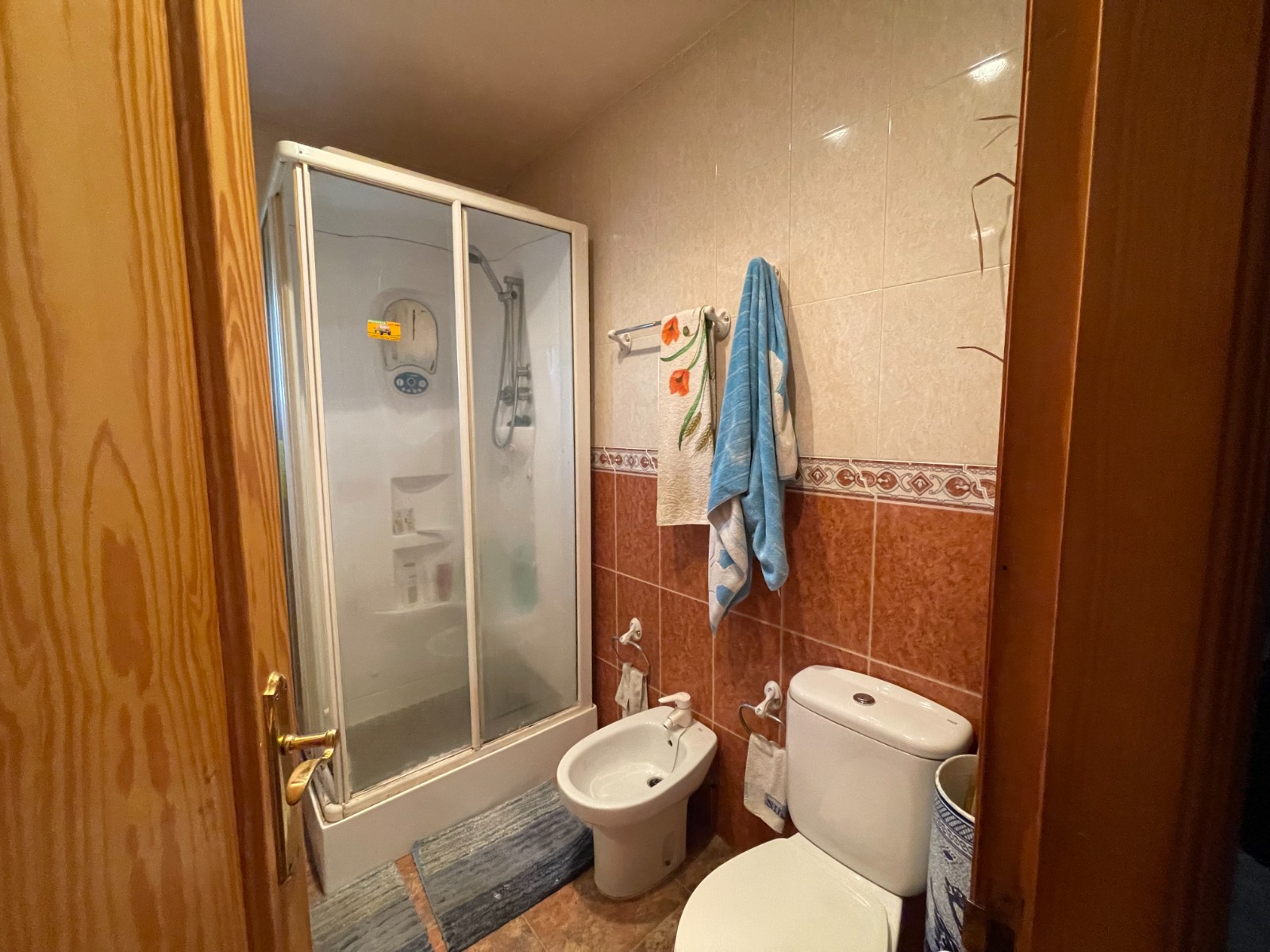 Bathroom in villa for sale in Orihuela Costa