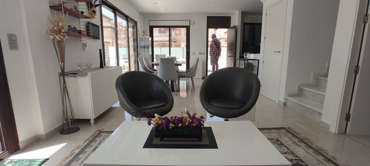 Exterior view in villa for sale in Orihuela Costa